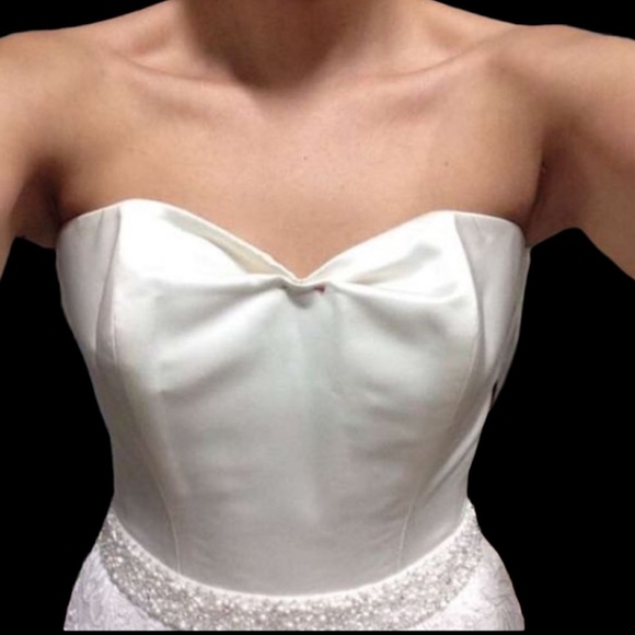 NWOT Ivory Wedding Dress - Picture 4 of 11